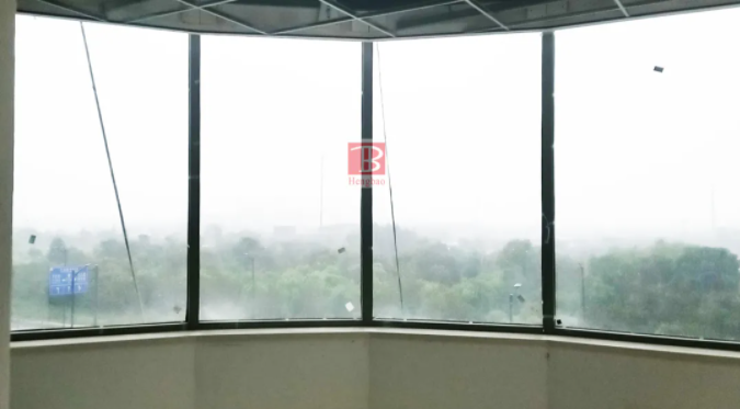 使用隔斷防火玻璃時要注意什么？